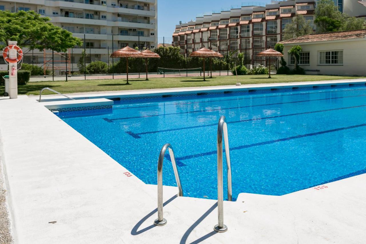Malagadevacaciones - La Carihuela Palace 托雷莫利诺斯 外观 照片